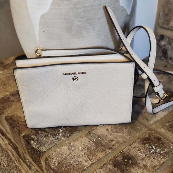 Michael Kors Cream Crossbody Bag - Picture 3 of 12
